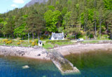 Lochside: Sleeps 6. Dogs welcome